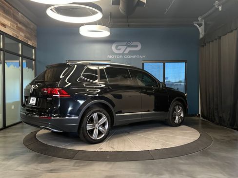 Used 2021 Volkswagen Tiguan SEL AWD/4WD image 3