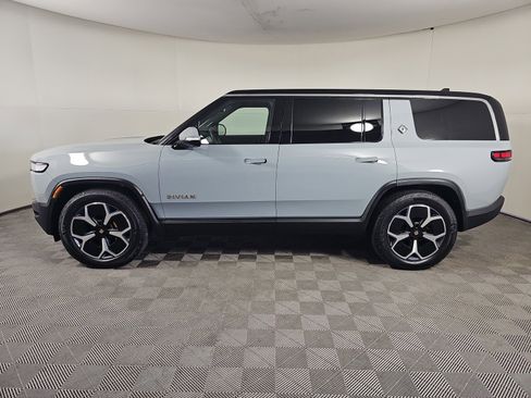 Used 2023 Rivian R1S Adventure image 2