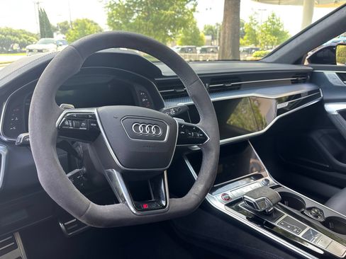 Used 2024 Audi RS 7 Performance AWD/4WD image 6