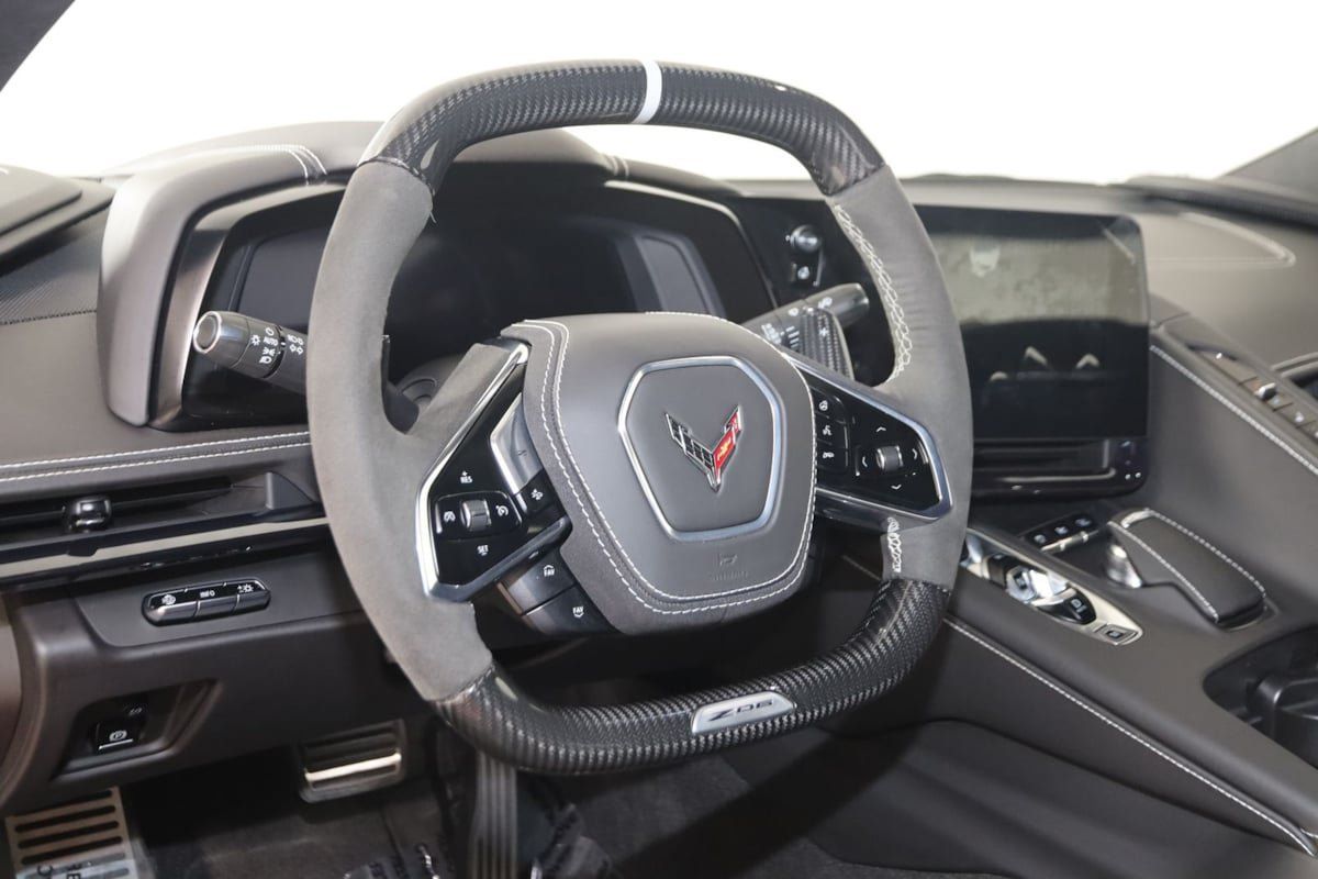 Used 2025 Chevrolet Corvette Z06 w/ Z07 Performance Package RWD image 7