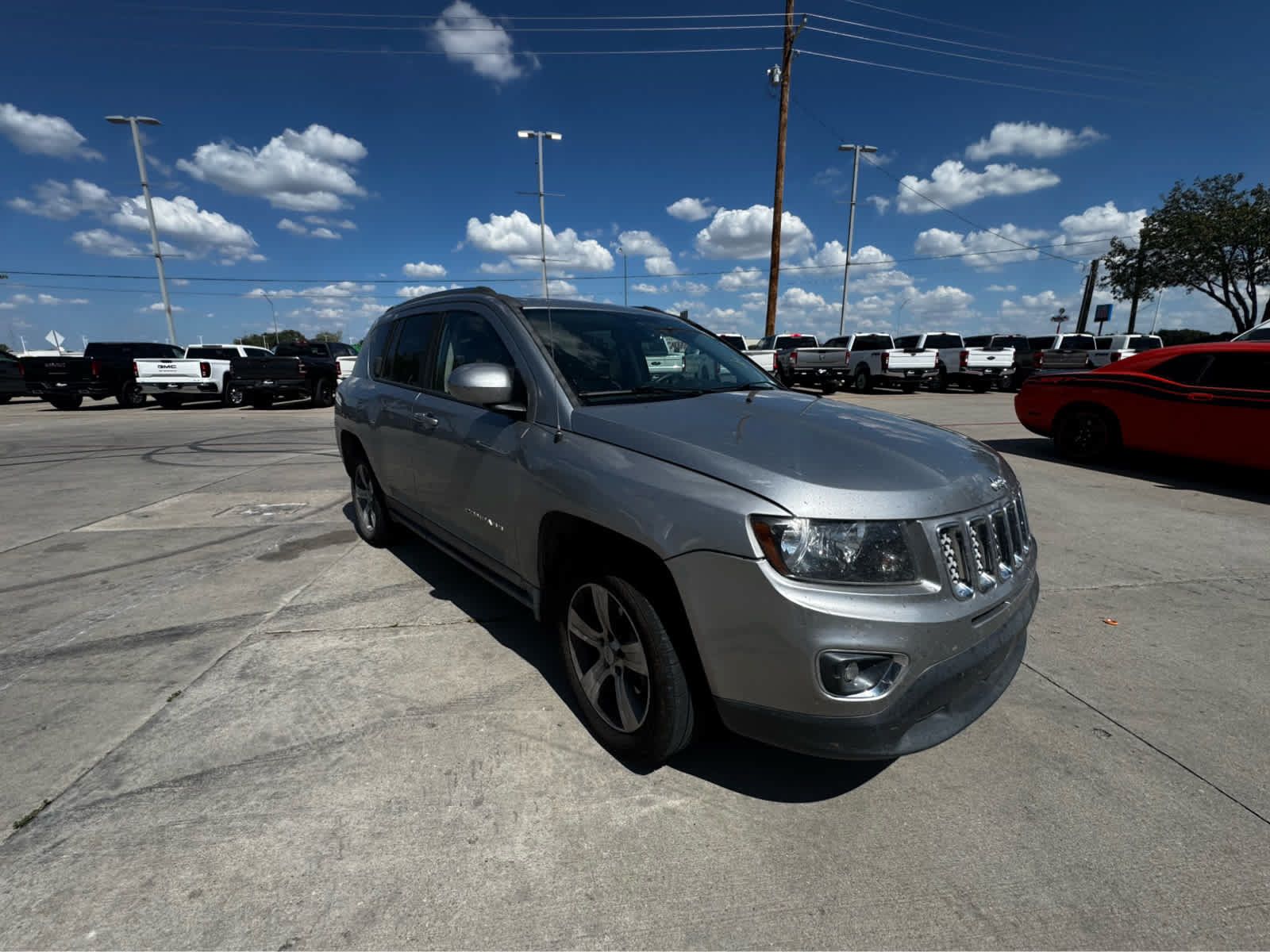 Used 2016 Jeep Compass High Altitude FWD image 13