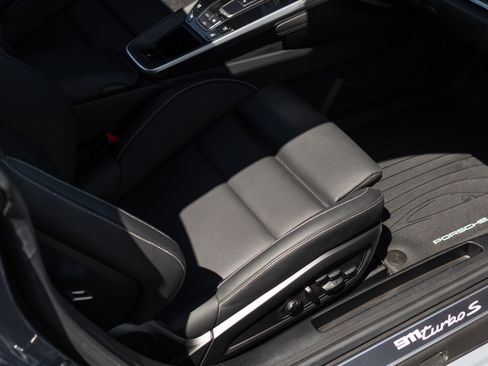 Used 2023 Porsche 911 Turbo image 46