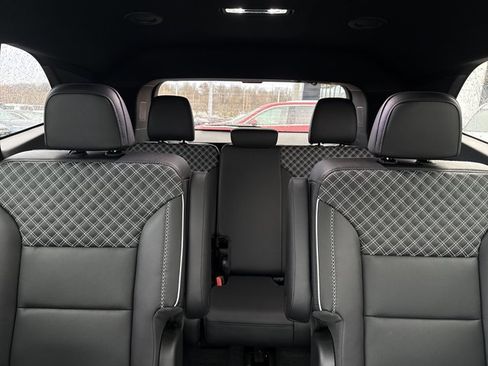 New 2026 GMC Acadia Denali w/ Super Cruise Package image 18