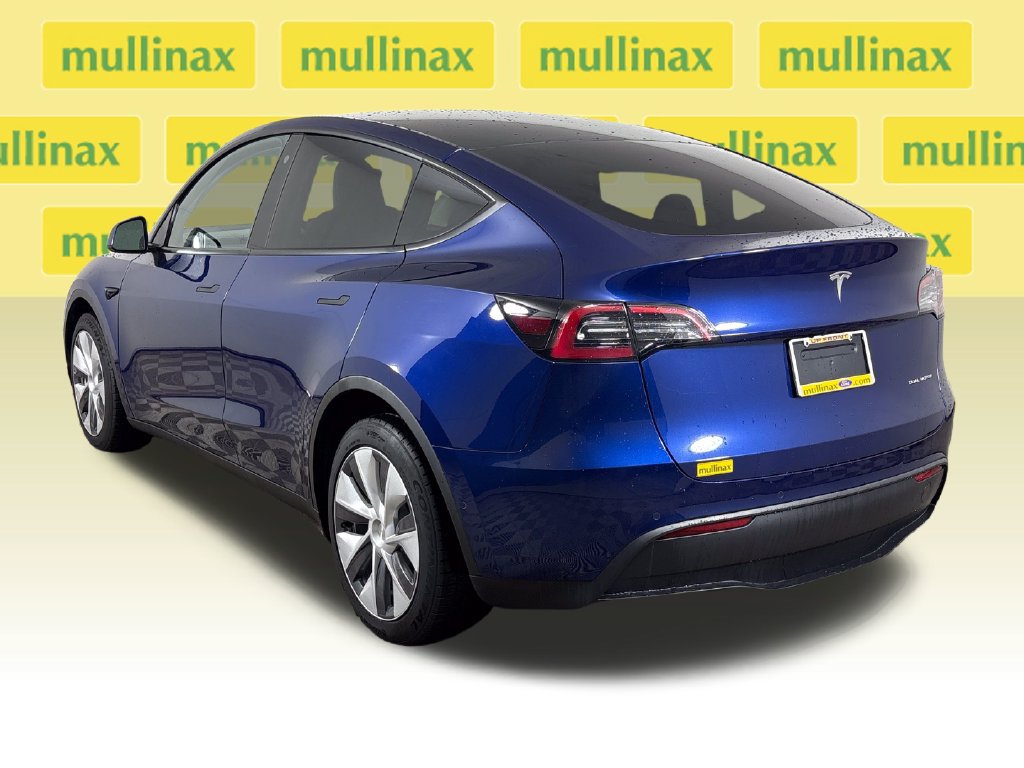 Used 2023 Tesla Model Y Long Range AWD/4WD image 9