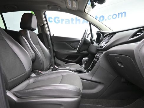 Used 2022 Buick Encore Preferred w/ Safety Package image 7