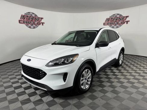 Used 2022 Ford Escape SE w/ Cold Weather Package AWD/4WD image 3