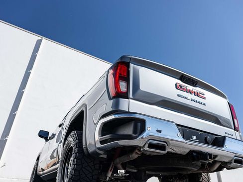 Used 2025 GMC Sierra 1500 SLE w/ X31 Off-Road Package AWD/4WD image 37