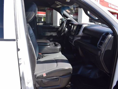 Used 2022 RAM 2500 Tradesman w/ Chrome Appearance Group image 13