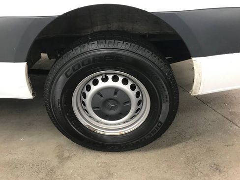 Used 2021 Mercedes-Benz Sprinter 144 Cargo image 37