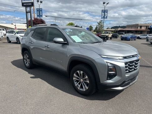 Used 2025 Chevrolet Equinox LT w/ Convenience Package II AWD/4WD image 30
