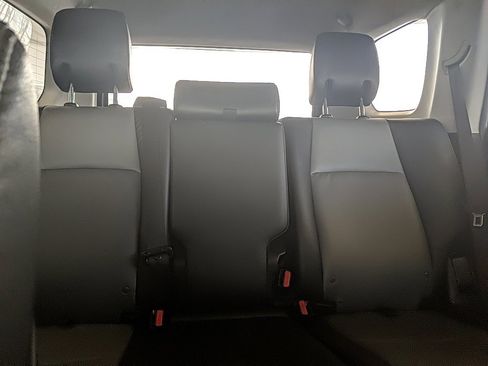 Used 2017 Toyota 4Runner SR5 Premium image 29