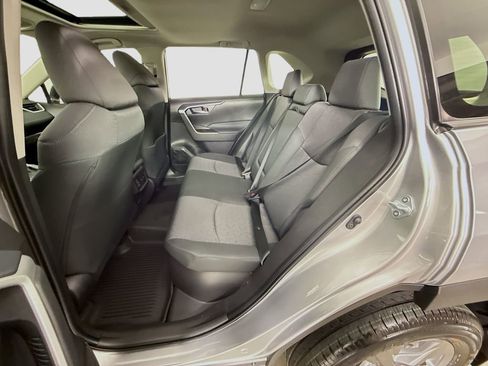 Used 2025 Toyota RAV4 XLE w/ Convenience Package image 17