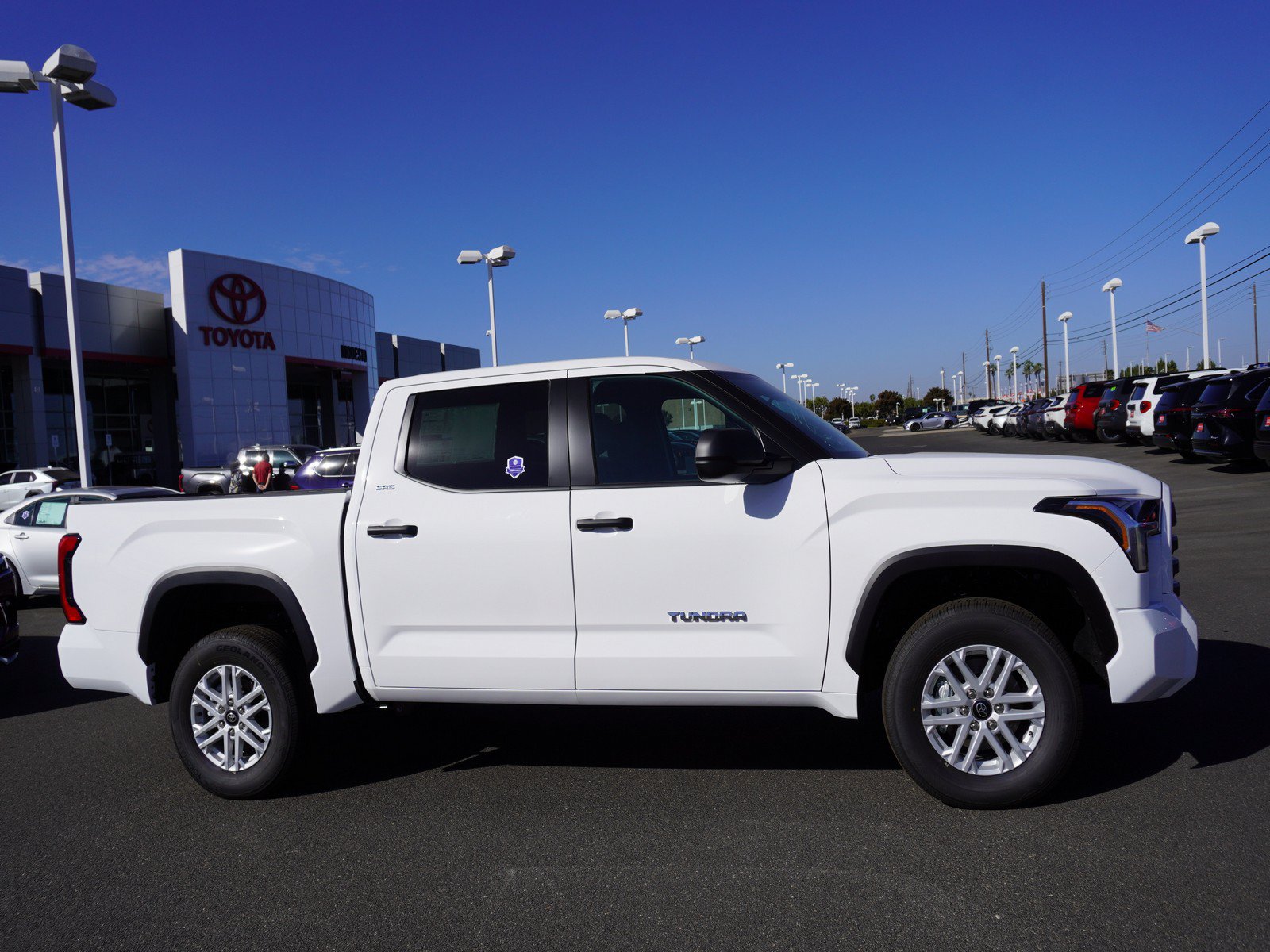 New 2026 Toyota Tundra SR5 AWD/4WD image 4