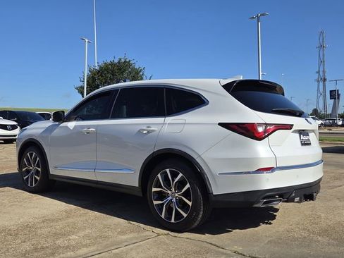 Certified 2022 Acura MDX FWD w/ Technology Package image 6