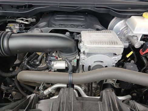 Used 2019 RAM 1500 Limited image 59