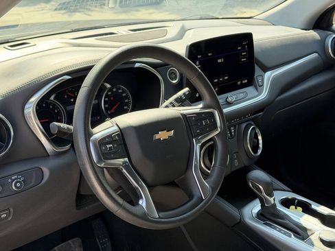 Used 2023 Chevrolet Blazer LT FWD image 9