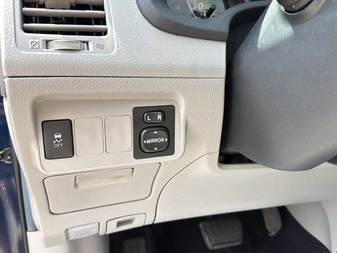 Used 2013 Toyota Corolla LE FWD image 17