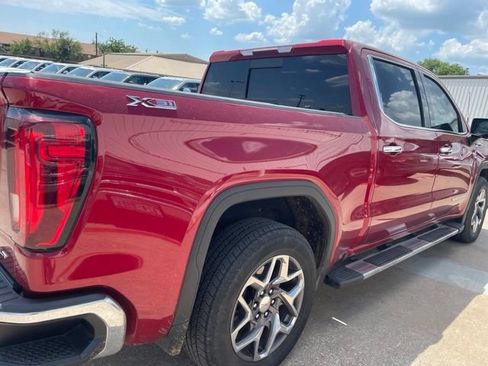 Used 2022 GMC Sierra 1500 SLT AWD/4WD image 5