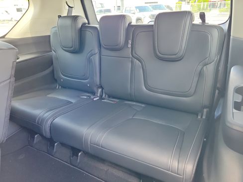 Certified 2025 Nissan Armada SV AWD/4WD image 16
