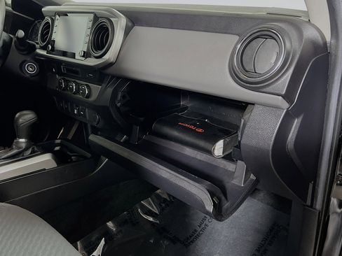 Used 2022 Toyota Tacoma SR5 image 33