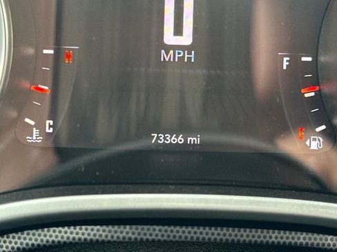 Used 2015 Dodge Challenger R/T Plus image 19