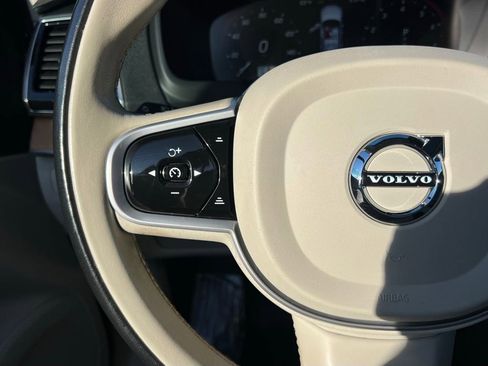 Used 2022 Volvo XC90 T5 Momentum w/ Advanced Package image 40