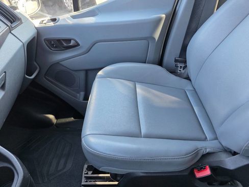 Used 2015 Ford Transit 350 XL image 8