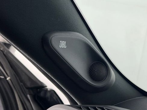 Used 2025 Toyota Crown Platinum image 21