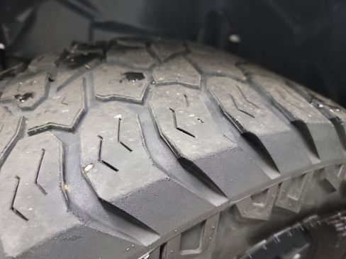 Used 2018 Jeep Wrangler Unlimited Sahara image 31