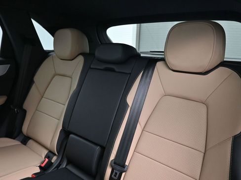 New 2026 Porsche Cayenne image 6