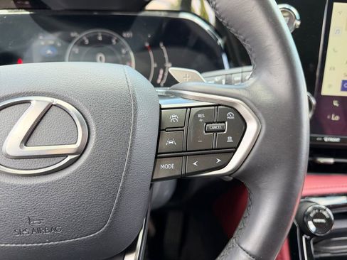 Certified 2024 Lexus NX 250 FWD w/ Towing Package (2000 Lbs) image 19