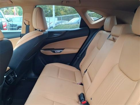 Used 2024 Lexus NX 250 250 Premium image 7