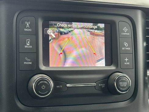 Used 2021 RAM 1500 Big Horn image 15