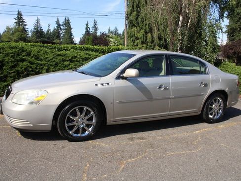 Used 2008 Buick Lucerne CXL FWD image 1
