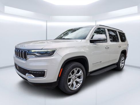 Used 2022 Jeep Wagoneer Series I w/ Premium Group I image 7