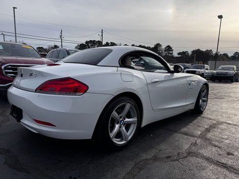 Used 2009 BMW Z4 sDrive30i image 6