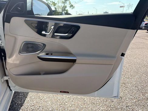 Used 2026 Mercedes-Benz C 300 Sedan image 14