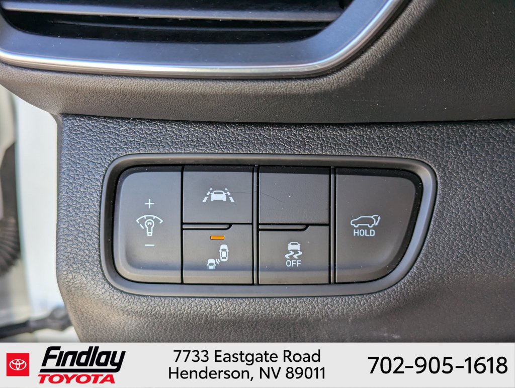 Used 2020 Hyundai Santa Fe SEL FWD image 17
