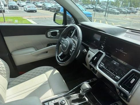 Used 2023 Kia Sorento SX AWD/4WD image 21