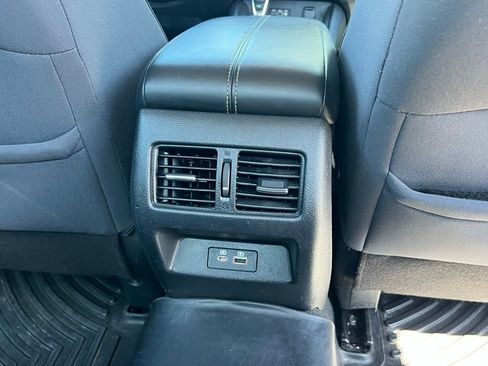 Used 2019 Nissan Altima 2.5 SV AWD/4WD image 24