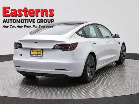Used 2021 Tesla Model 3 Standard Range Plus RWD image 5