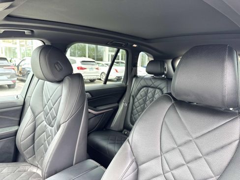 Certified 2024 BMW X5 xDrive40i w/ M Sport Package AWD/4WD image 34