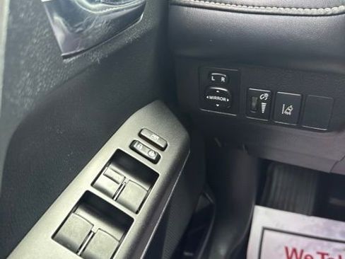 Used 2018 Toyota RAV4 XLE w/ Plus Extra Value Package AWD/4WD image 30