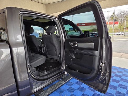Used 2020 RAM 1500 Big Horn AWD/4WD image 36