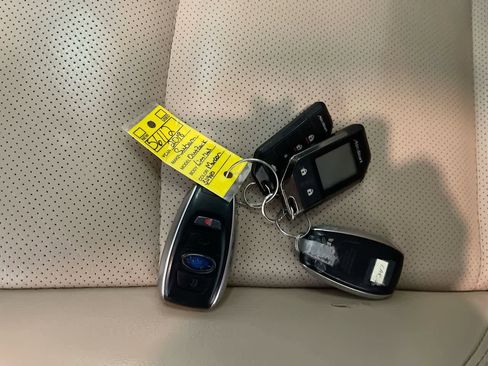 Used 2018 Subaru Outback 3.6R Limited image 27