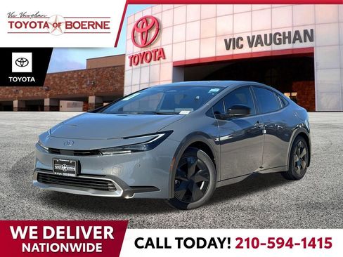 New 2026 Toyota Prius SE image 1