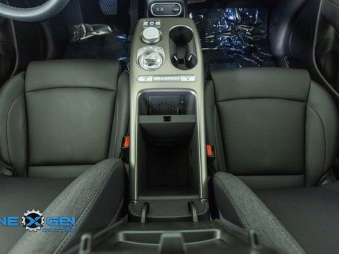 Used 2025 Genesis GV60 Advanced AWD/4WD image 36