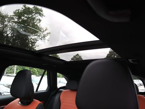 New 2025 Mercedes-Benz GLC 43 AMG 4MATIC image 14