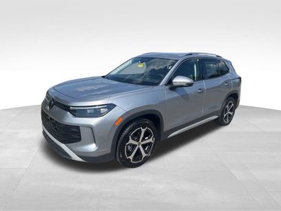 New 2025 Volkswagen Tiguan SE