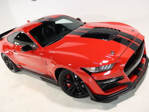 Used 2020 Ford Mustang Shelby GT500 w/ Technology Package RWD image 10